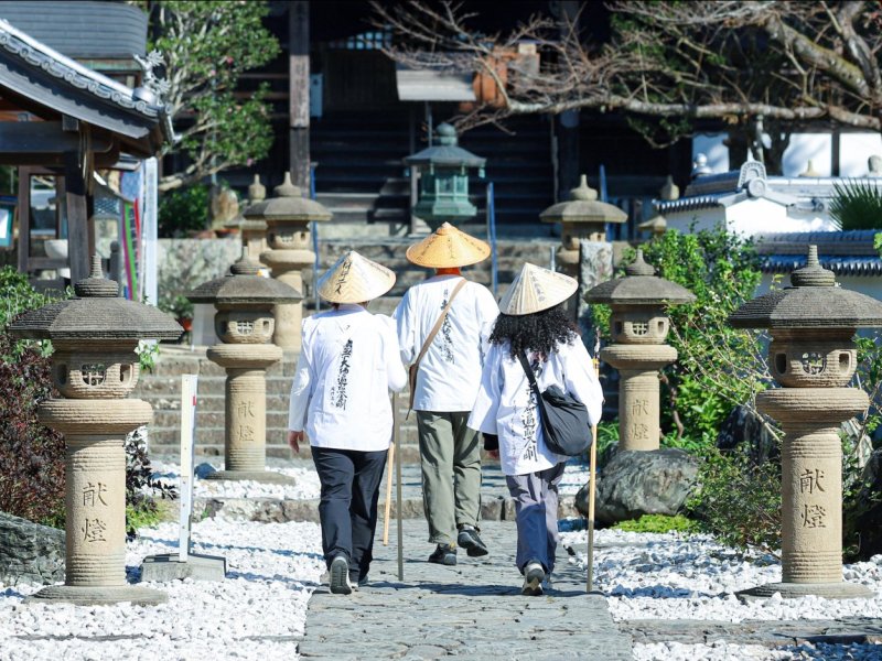 Special Experience Shikoku HENRO Walking Pilgrimage and Indigo Dyeing Tour