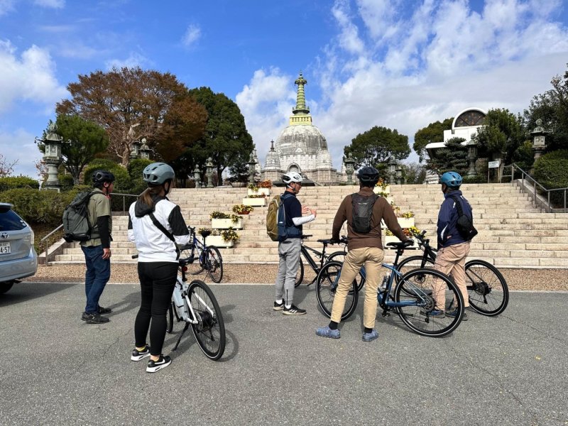 e-bike cycling tour Himeji castle town tour along the old road with JR Kansai Area Pass