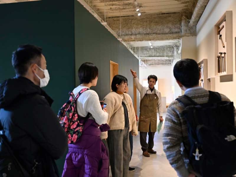 Experience the charm of Fuchu furniture, with a 300-year history: Tour the Wakaba Furniture Museum and  &ldquo;Ari-gumi&rdquo; Tray Making Workshop